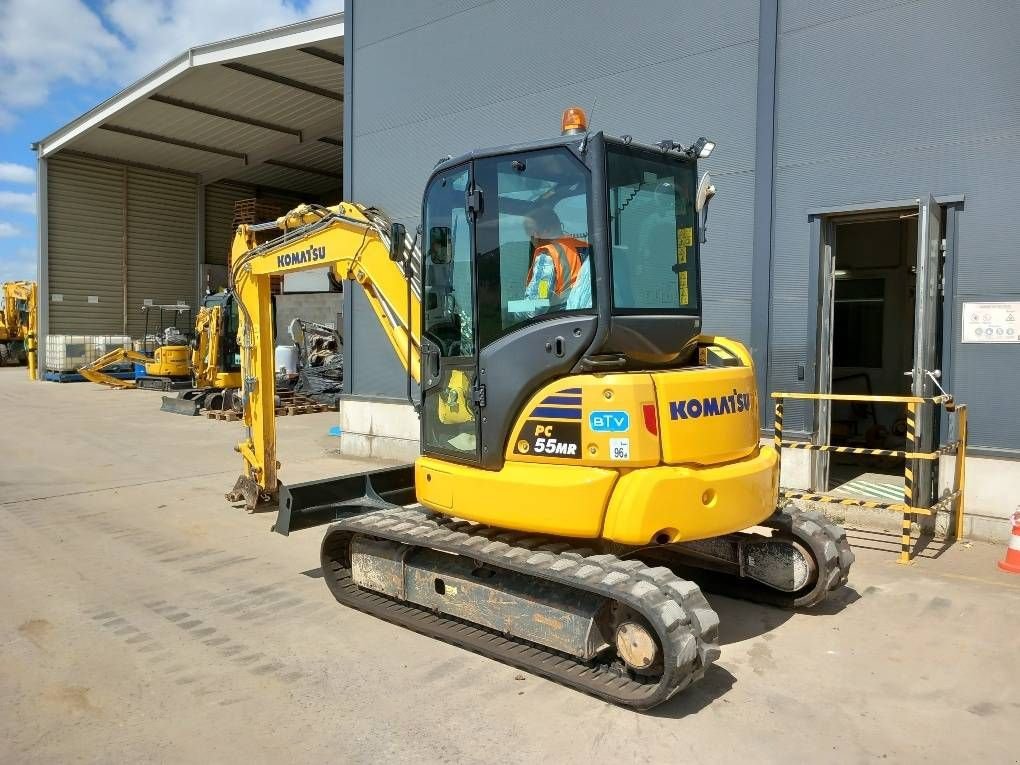 Minibagger du type Komatsu PC55MR-5, Gebrauchtmaschine en Overijse (Photo 2)