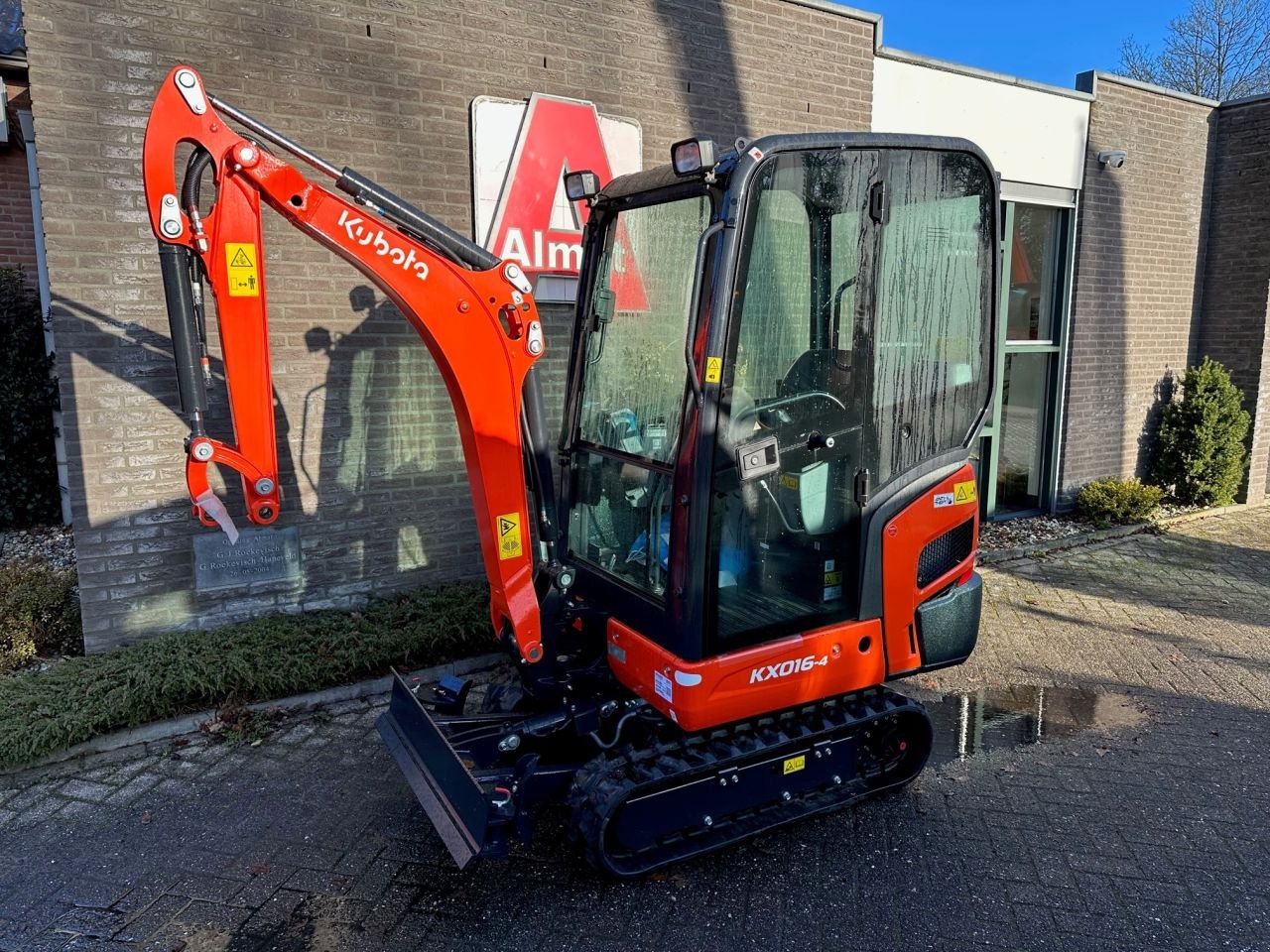 Minibagger of the type Kubota KX 016-4, Neumaschine in Laren Gld (Picture 1)