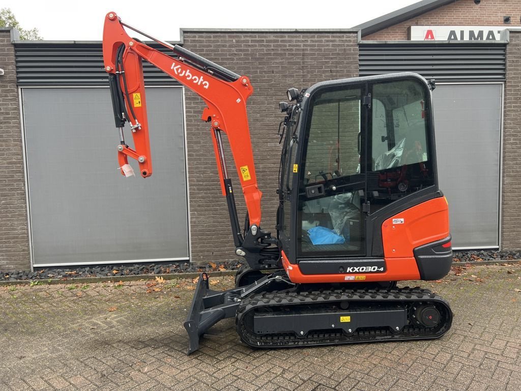 Minibagger van het type Kubota KX 030-4 GLHI Minikraan, Neumaschine in Laren Gld (Foto 1)