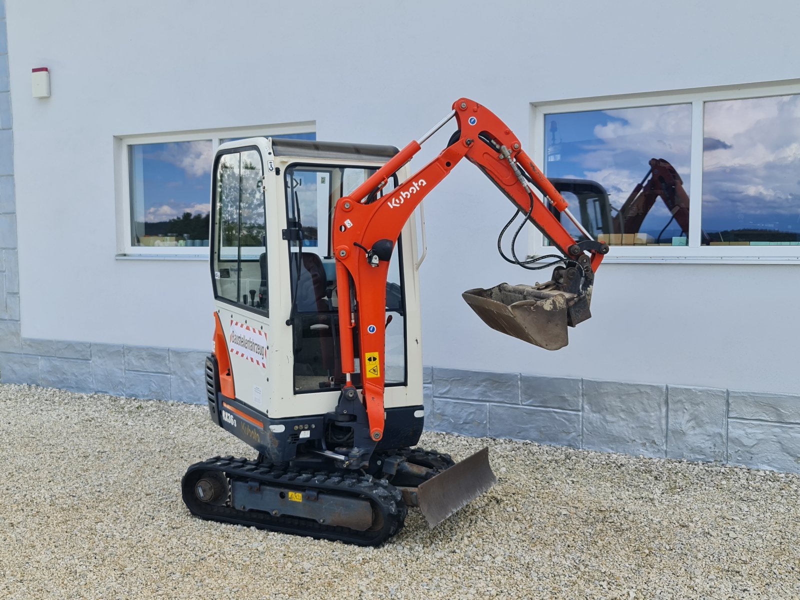 Minibagger типа Kubota KX 36 mit Lehnhoff Schnellwechsler Schwenkschaufel, Gebrauchtmaschine в Großschönbrunn (Фотография 10)