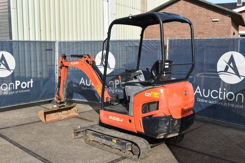 Minibagger du type Kubota KX016-4, Gebrauchtmaschine en Antwerpen (Photo 3)