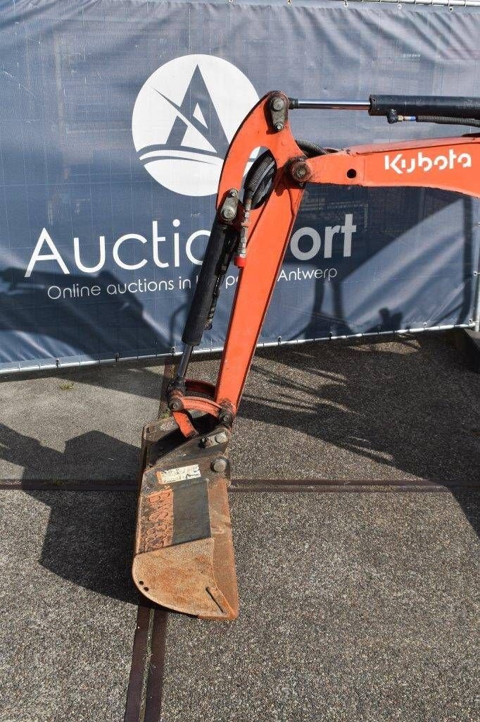 Minibagger du type Kubota KX016-4, Gebrauchtmaschine en Antwerpen (Photo 11)