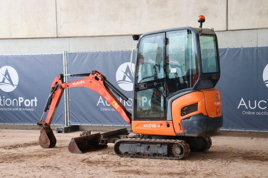 Minibagger du type Kubota KX016-4, Gebrauchtmaschine en Antwerpen (Photo 3)