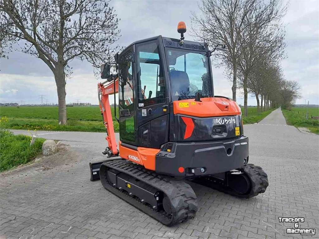 Minibagger van het type Kubota KX060 -05 minigraver, Gebrauchtmaschine in Zevenaar (Foto 6)