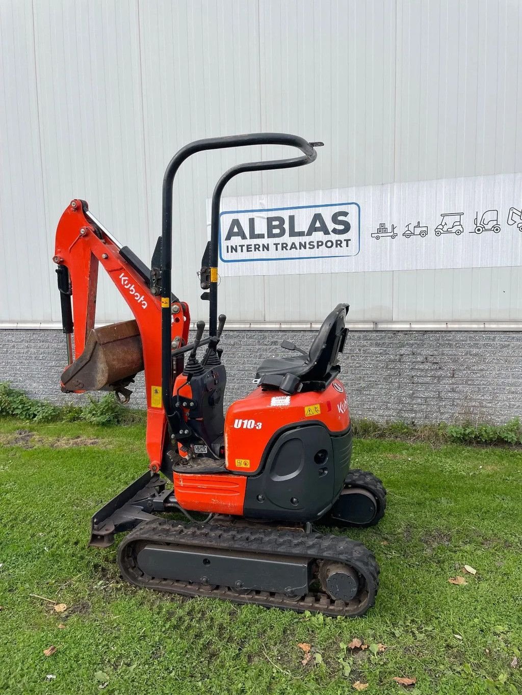 Minibagger van het type Kubota U10-3 bouwjaar 2017 nieuwe rupsen, Gebrauchtmaschine in Kwintsheul (Foto 1)