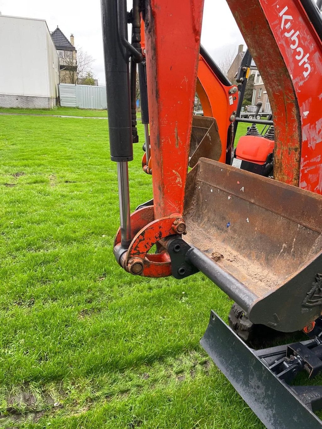 Minibagger des Typs Kubota U10-3 minigravers 2016 met 1100 en 1053 uur, Gebrauchtmaschine in Kwintsheul (Bild 4)