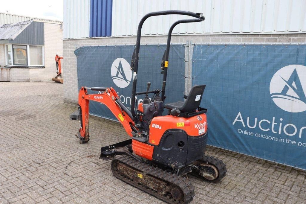 Minibagger du type Kubota U10-3, Gebrauchtmaschine en Antwerpen (Photo 3)