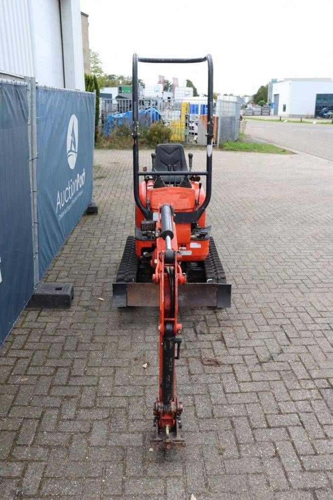 Minibagger du type Kubota U10-3, Gebrauchtmaschine en Antwerpen (Photo 8)