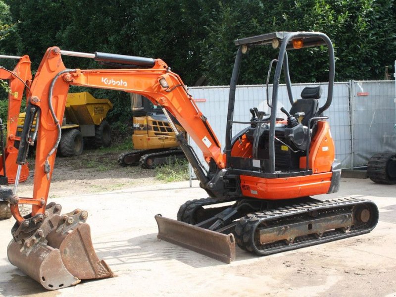 Minibagger des Typs Kubota U25-3A, Gebrauchtmaschine in Antwerpen (Bild 1)