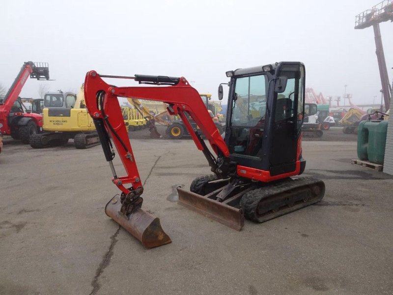 Minibagger of the type Kubota U27-4, Gebrauchtmaschine in Zutphen (Picture 1)