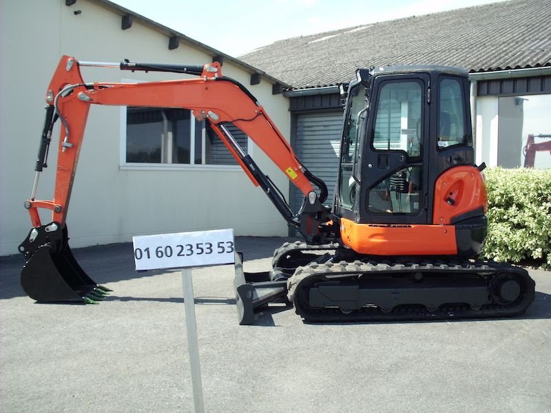 Minibagger tip Kubota U48-4, Gebrauchtmaschine in St Cyr/Morin