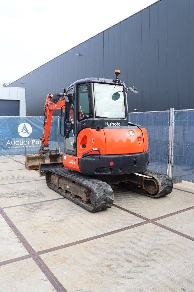 Minibagger del tipo Kubota U48-4, Gebrauchtmaschine en Antwerpen (Imagen 4)