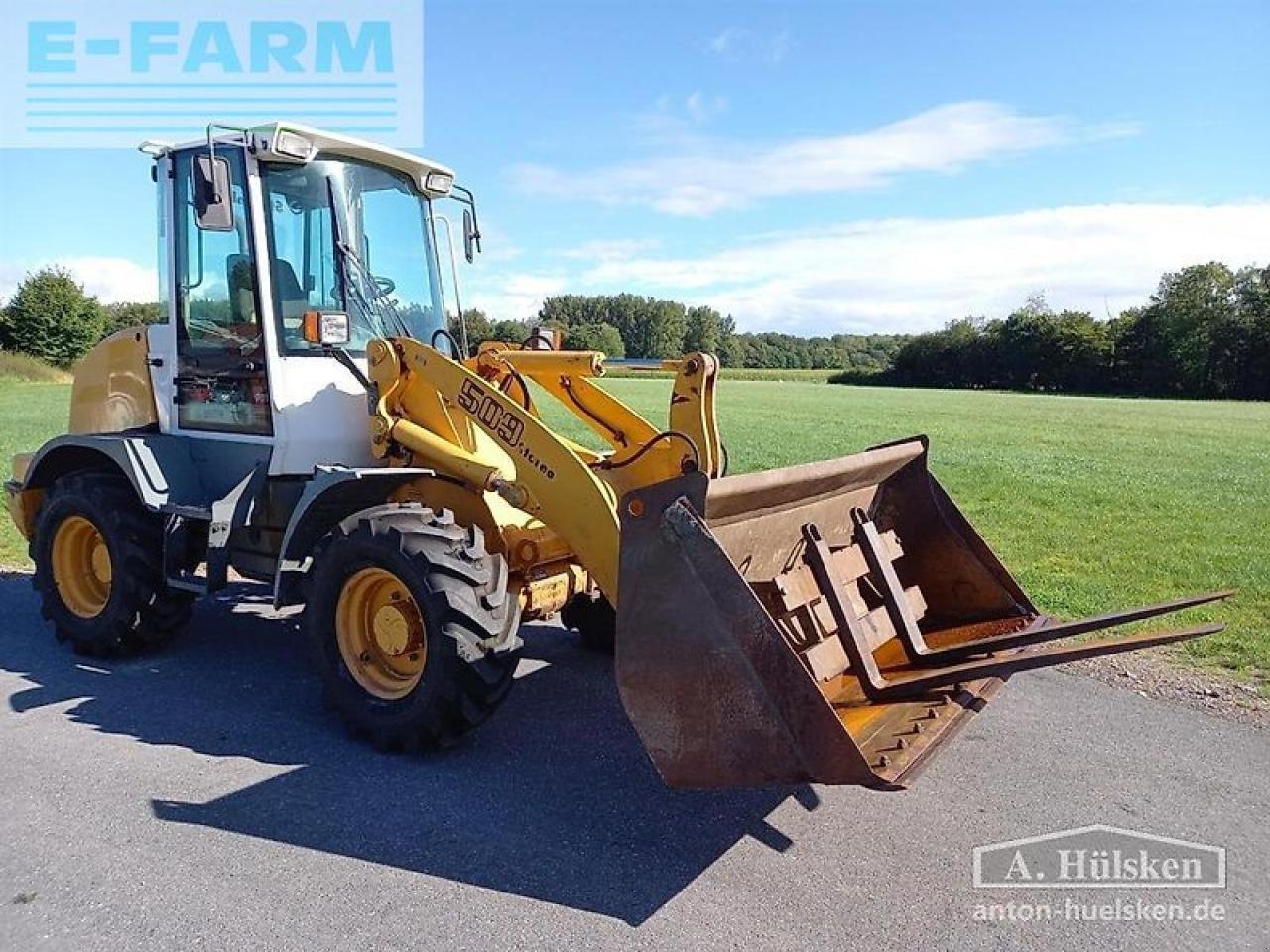 Minibagger du type Liebherr 509 stereo inkl. schaufel und palettengabel, Gebrauchtmaschine en ROSENDAHL (Photo 1)