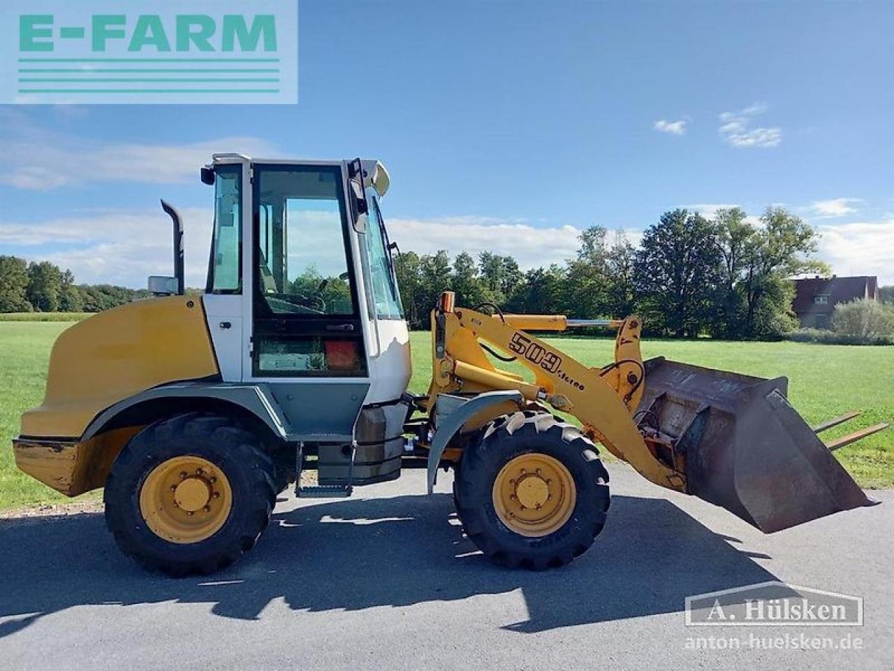 Minibagger от тип Liebherr 509 stereo inkl. schaufel und palettengabel, Gebrauchtmaschine в ROSENDAHL (Снимка 2)