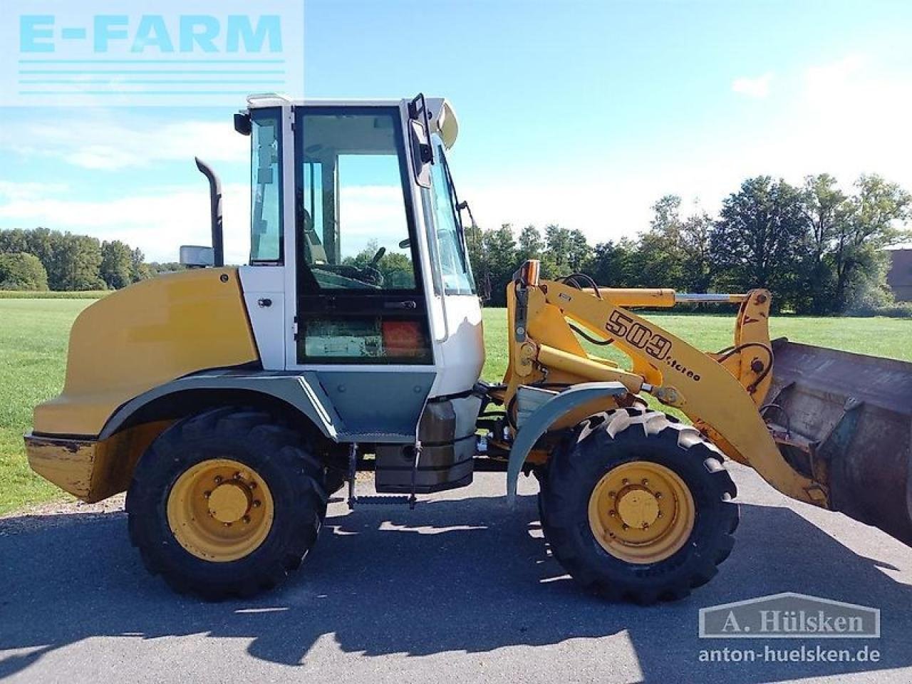 Minibagger typu Liebherr 509 stereo inkl. schaufel und palettengabel, Gebrauchtmaschine v ROSENDAHL (Obrázek 3)