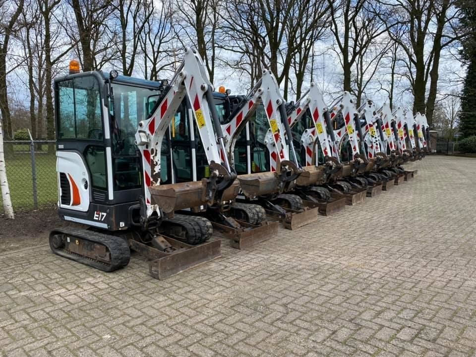 Minibagger of the type Manitou GEZOCHT!! SHOVELS KRANEN VERREIKERS, Gebrauchtmaschine in Harskamp (Picture 8)