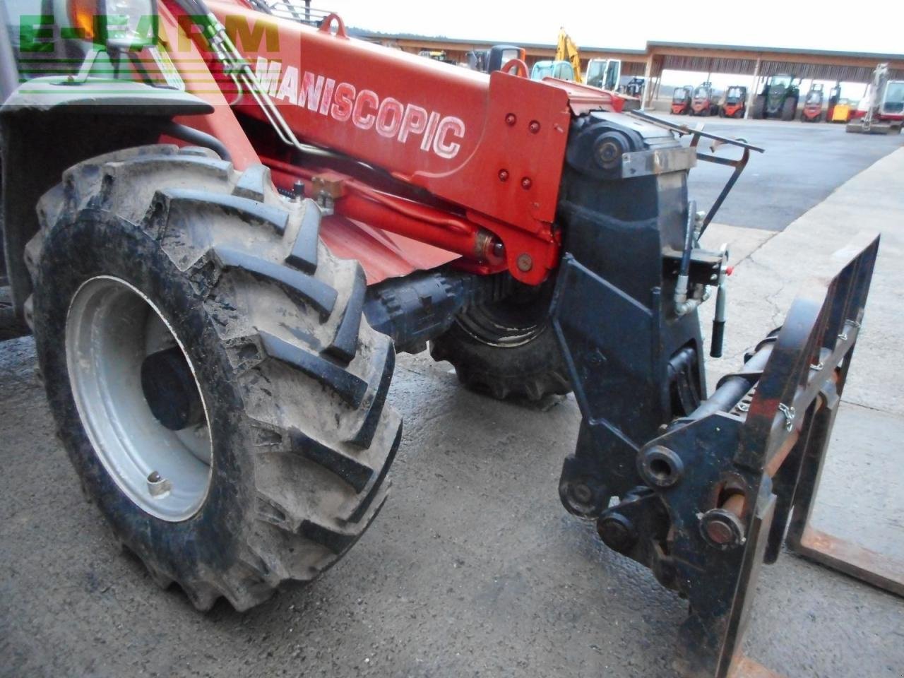 Minibagger des Typs Manitou mla 628 120 lsu mit teleskoparm, Gebrauchtmaschine in ST. NIKOLAI/DR. (Bild 12)