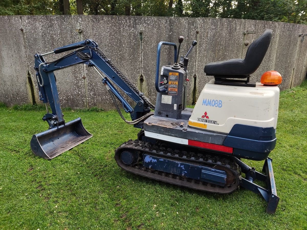 Minibagger van het type Mitsubishi MM-08B, Gebrauchtmaschine in Klarenbeek (Foto 2)