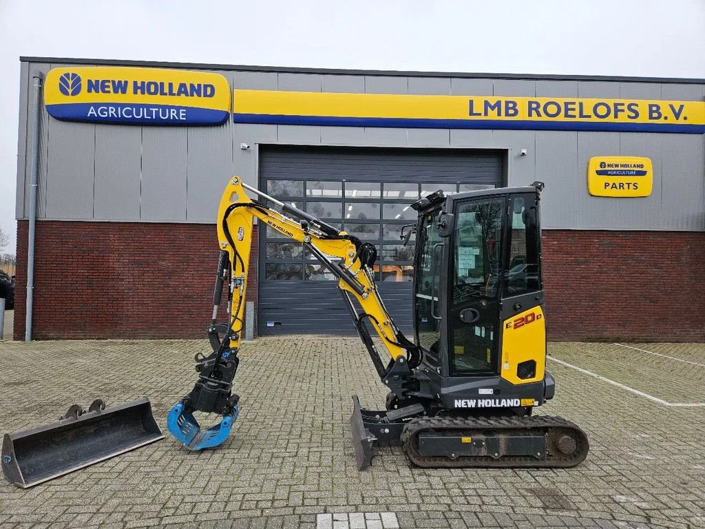 Minibagger of the type New Holland E20 D, Gebrauchtmaschine in BENNEKOM (Picture 2)