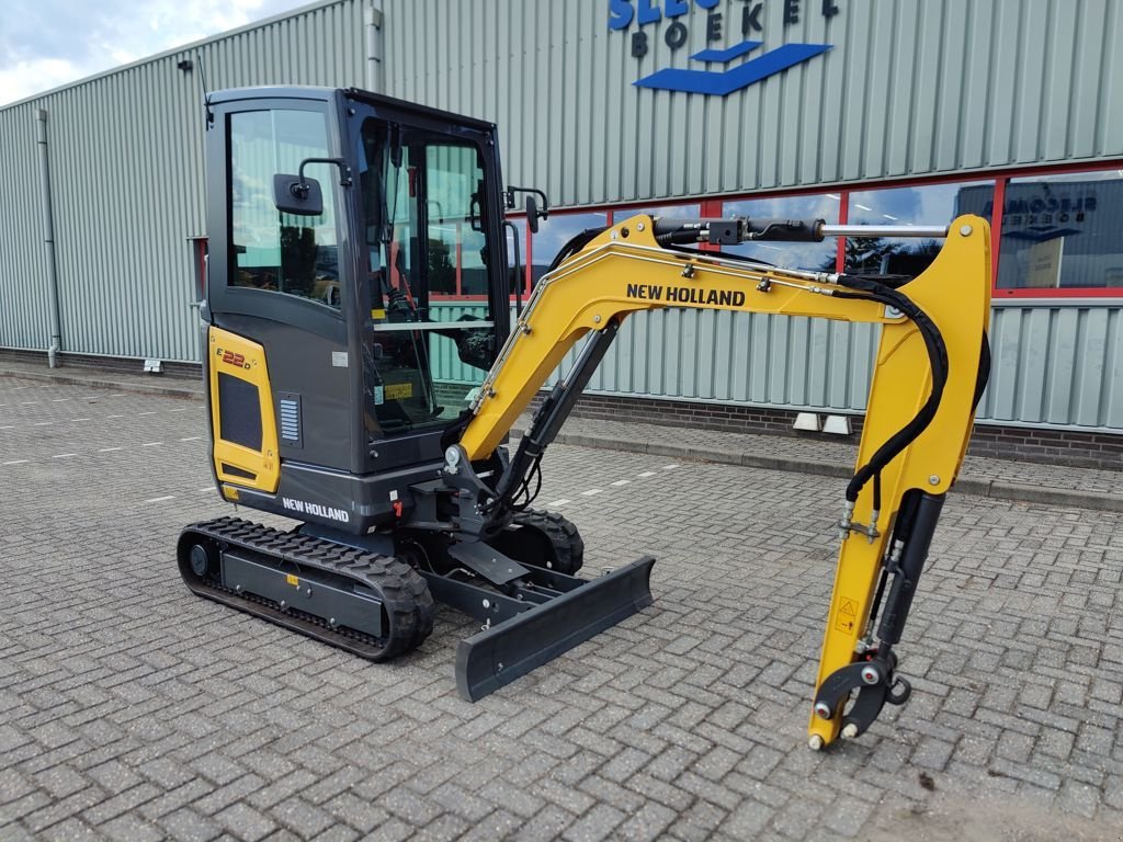 Minibagger del tipo New Holland E22D Minigraver, Neumaschine In BOEKEL (Immagine 4)