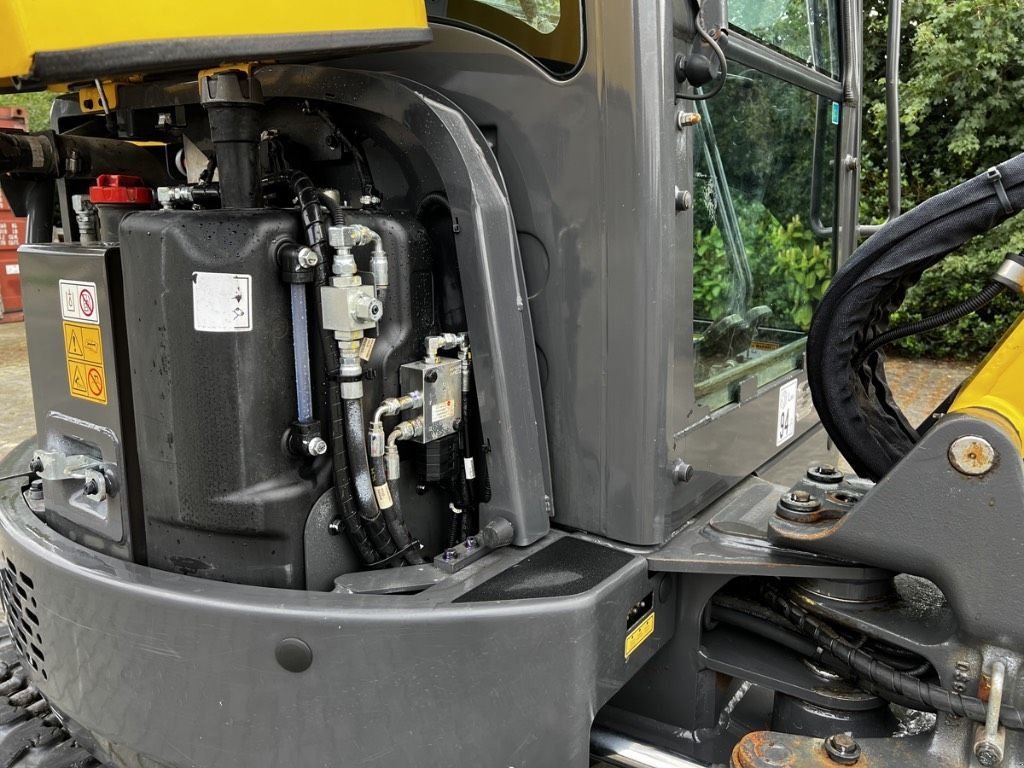 Minibagger za tip New Holland E26C rupskraan, Gebrauchtmaschine u Luttenberg (Slika 10)