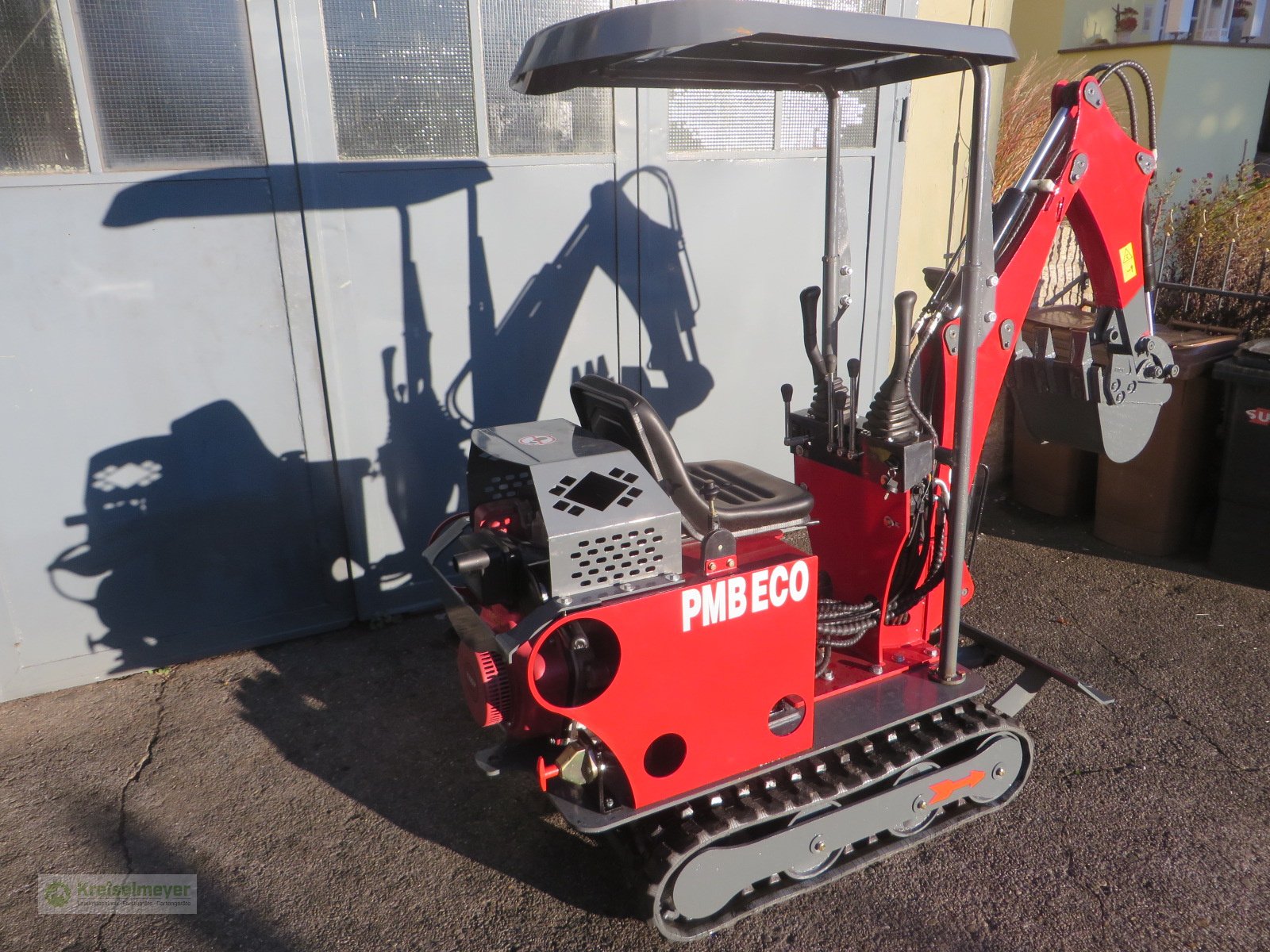 Minibagger of the type Puma Multipower MBL-Eco Diesel + 400mm Schaufel + 700 mm Schaufel 1000 kg Grabkraft Microbagger, Neumaschine in Feuchtwangen (Picture 3)