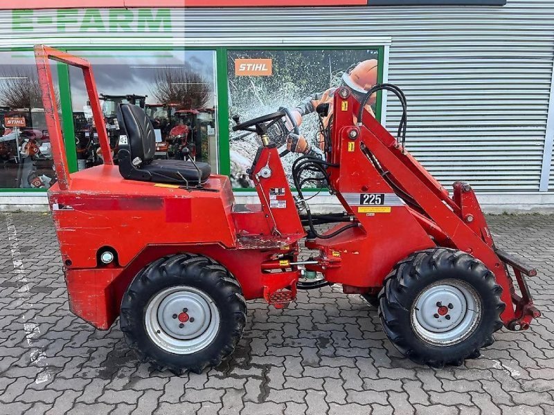 Minibagger des Typs Schäffer 225 neuer motor top zustand, Gebrauchtmaschine in HEMMINGEN