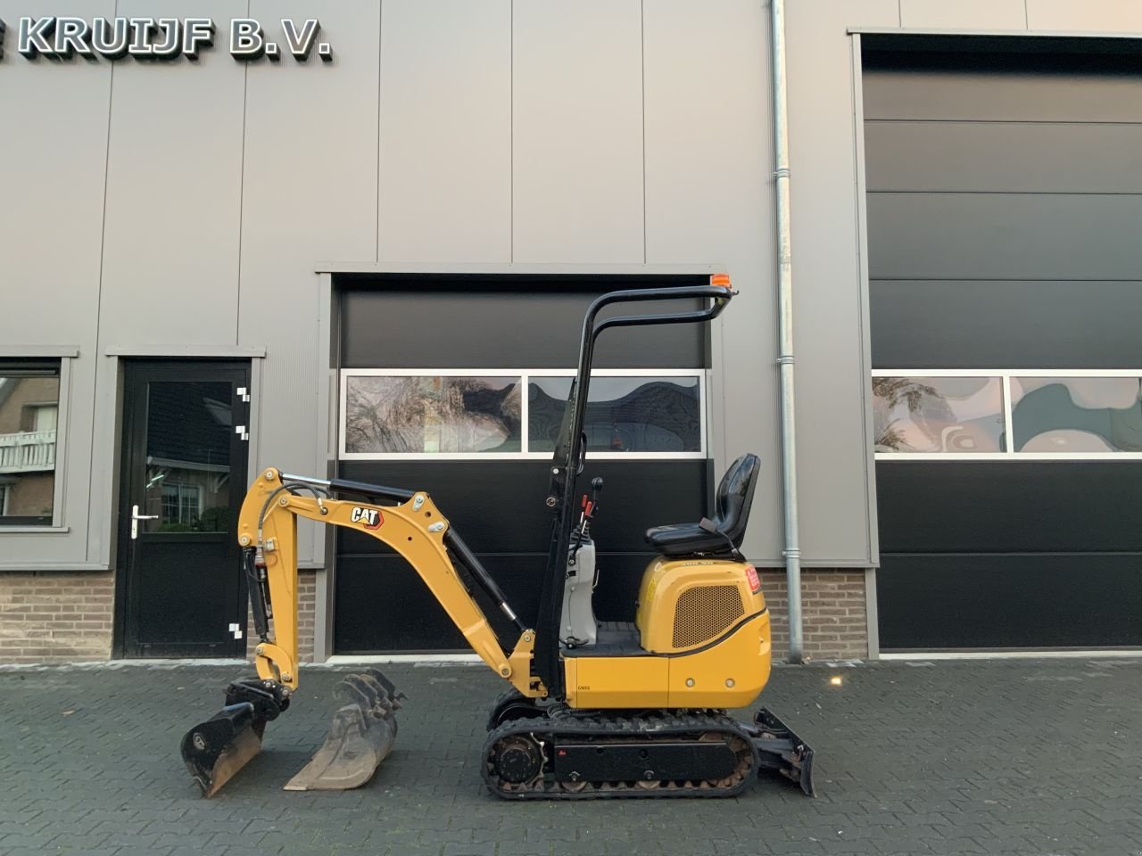 Minibagger typu Sonstige Cat 300.9D, Gebrauchtmaschine w Kesteren (Zdjęcie 1)