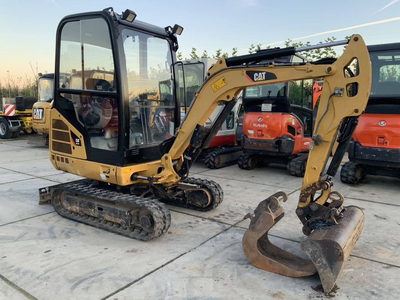 Minibagger des Typs Sonstige Cat 301.7D, Gebrauchtmaschine in Kesteren (Bild 2)