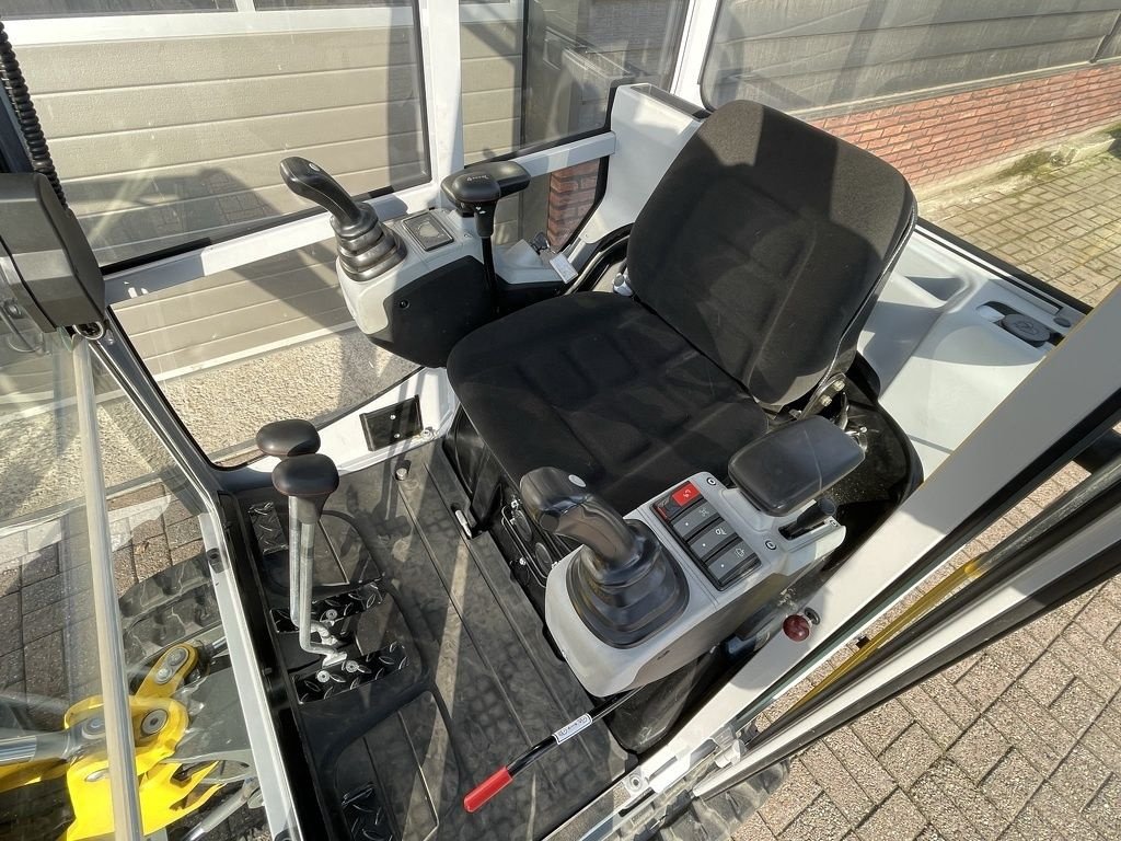 Minibagger des Typs Sonstige Neuson ET16 minigraver BJ 22 &euro;385 LEASE, Gebrauchtmaschine in Neer (Bild 10)