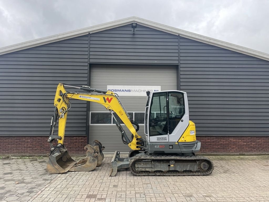 Minibagger of the type Sonstige Neuson EZ50 minigraver (binnendraaier, centrale smering BJ 22), Gebrauchtmaschine in Neer (Picture 1)