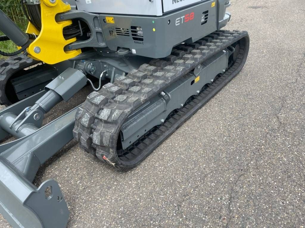 Minibagger of the type Sonstige Wacker Neuson ET 58 Edition C, Neumaschine in Sittard (Picture 9)