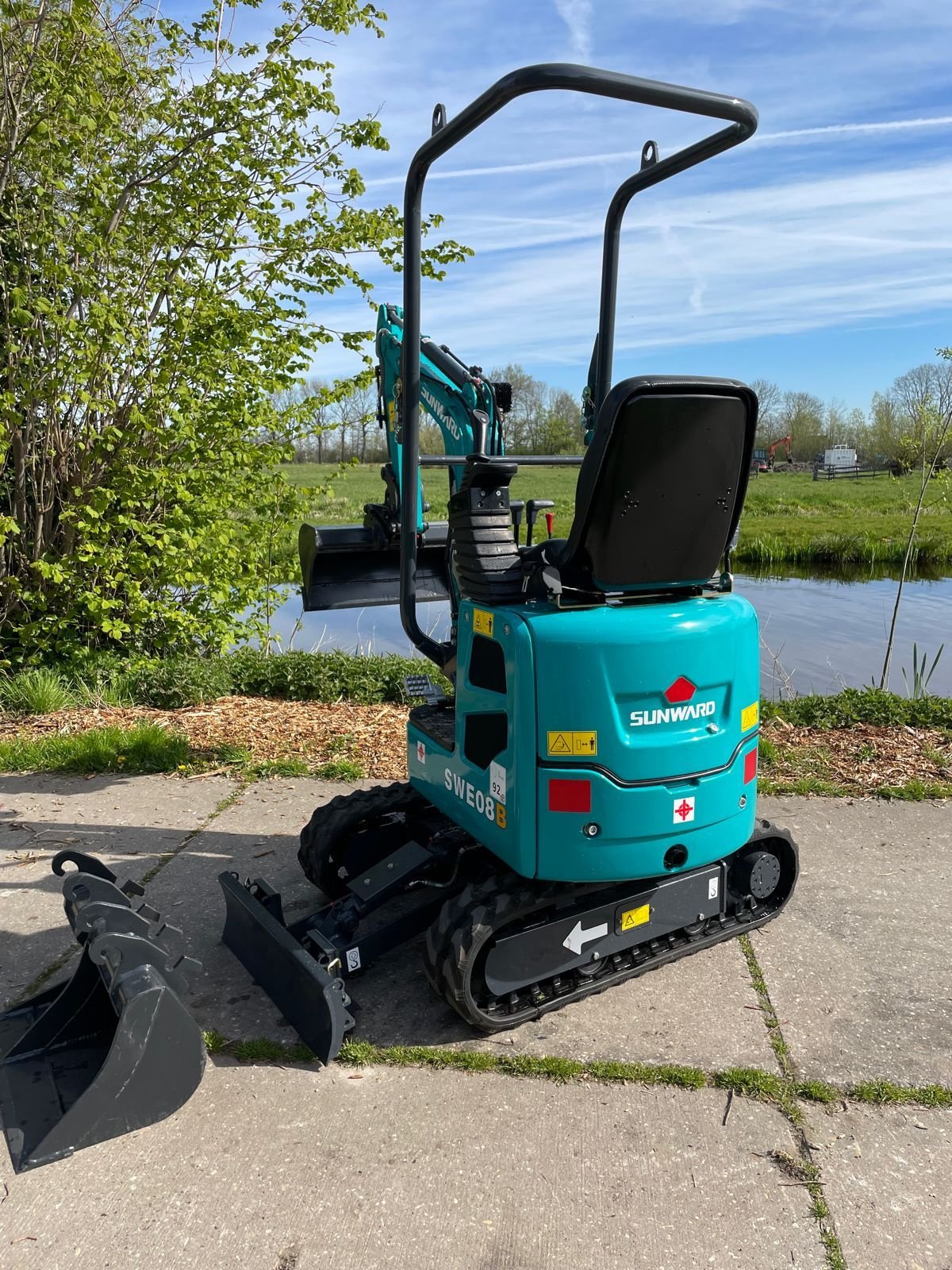 Minibagger van het type Sunward SWE 08 B, Neumaschine in Goor (Foto 2)