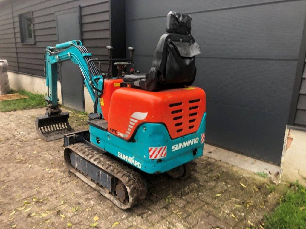 Minibagger des Typs Sunward SWE08, Gebrauchtmaschine in Antwerpen (Bild 3)