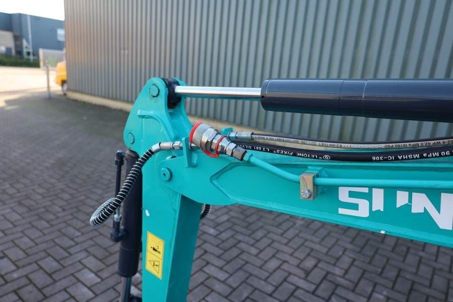 Minibagger tip Sunward SWE08B Low Hours, CE certification, 3 buckets, Die, Gebrauchtmaschine in Groenlo (Poză 11)