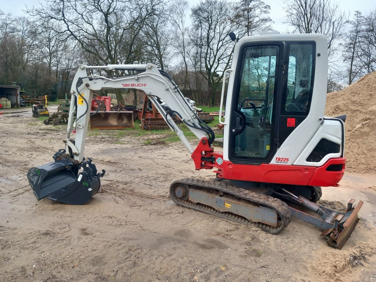 Minibagger del tipo Takeuchi 225, Gebrauchtmaschine In Barneveld (Immagine 11)