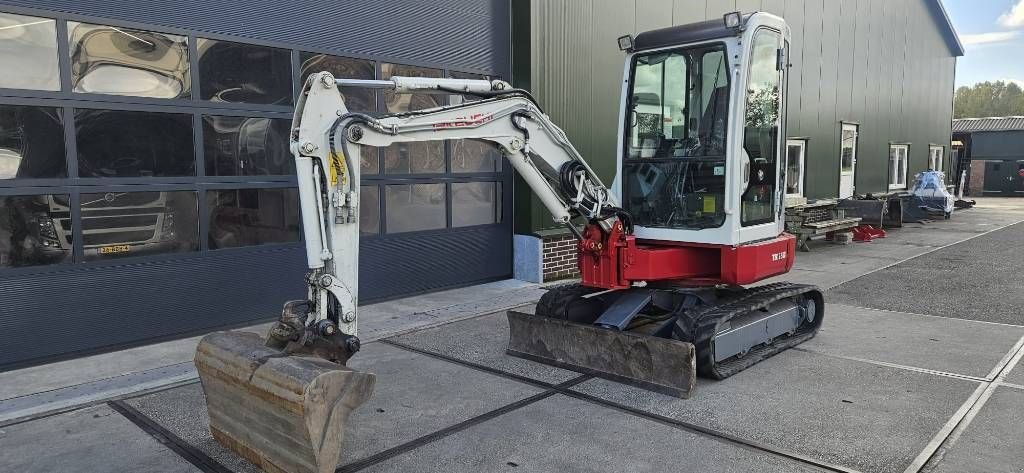 Minibagger Türe ait Takeuchi minigraver tb128 fr, Gebrauchtmaschine içinde Horssen (resim 11)