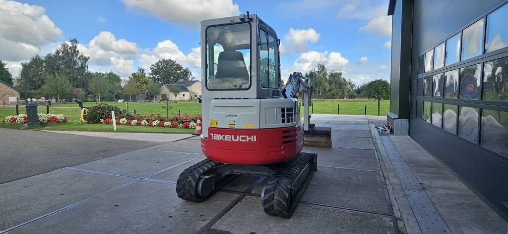 Minibagger Türe ait Takeuchi minigraver tb128 fr, Gebrauchtmaschine içinde Horssen (resim 5)