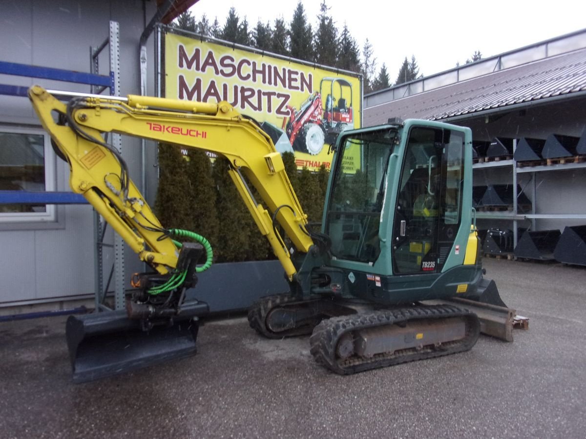 Minibagger типа Takeuchi Takeuchi TB 235 inkl. Rototilt ähnlich Powertilt, Gebrauchtmaschine в Bad Leonfelden (Фотография 13)