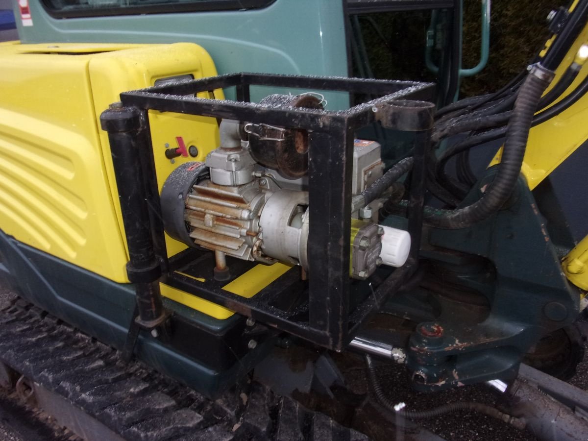 Minibagger tip Takeuchi Takeuchi TB 235 inkl. Rototilt ähnlich Powertilt, Gebrauchtmaschine in Bad Leonfelden (Poză 9)