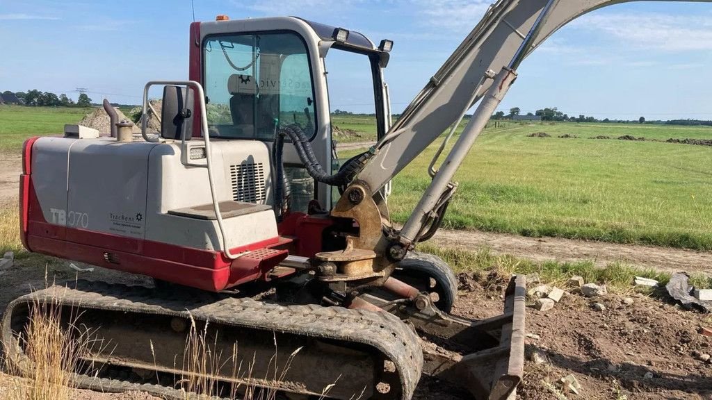 Minibagger typu Takeuchi TB 070 7 Tonner Midi graver, Gebrauchtmaschine w Ruinerwold (Zdjęcie 2)