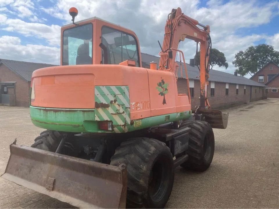 Minibagger tip Takeuchi TB 070 WD Bandenkraan, Gebrauchtmaschine in Lunteren (Poză 4)