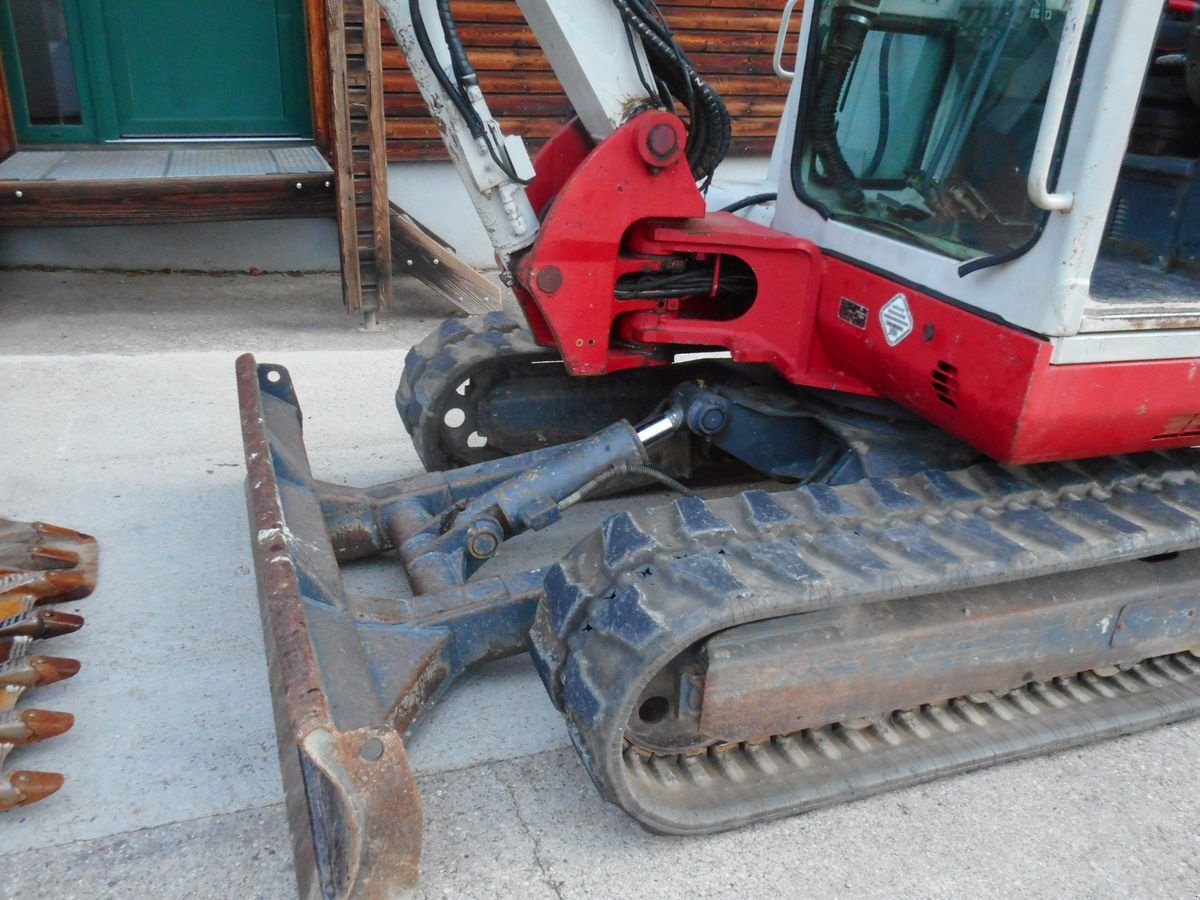 Minibagger van het type Takeuchi TB 145 mit POWERTILT + hydr. SW + 3 Löffel, Gebrauchtmaschine in St. Nikolai ob Draßling (Foto 10)