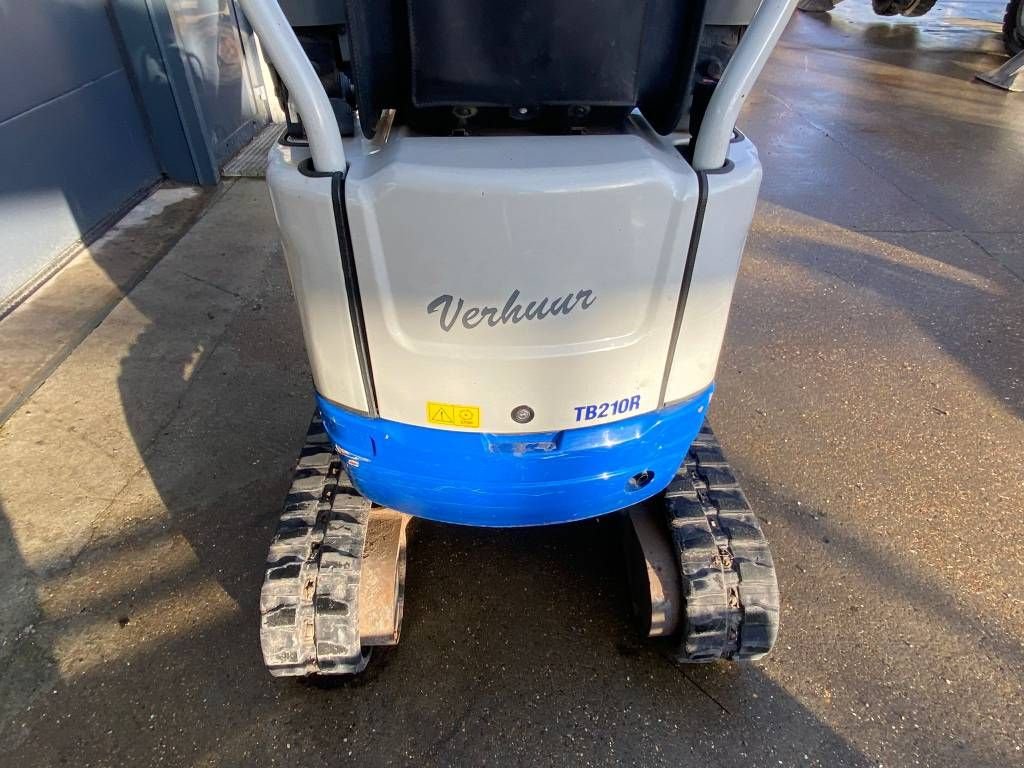 Minibagger des Typs Takeuchi TB 210 R, Gebrauchtmaschine in Vlissingen (Bild 10)