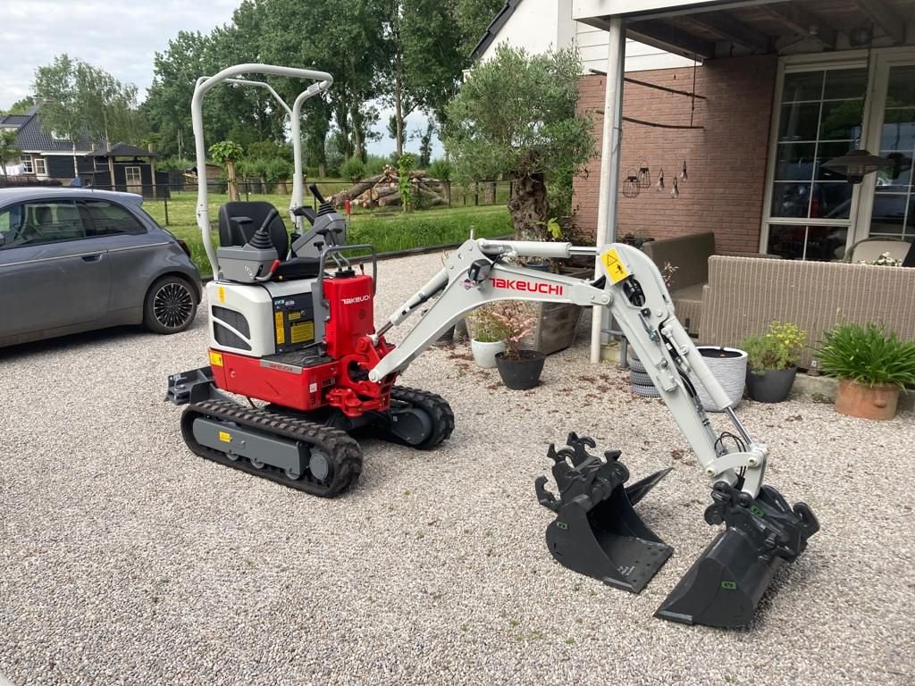 Minibagger Türe ait Takeuchi tb-210, Neumaschine içinde Houten (resim 3)