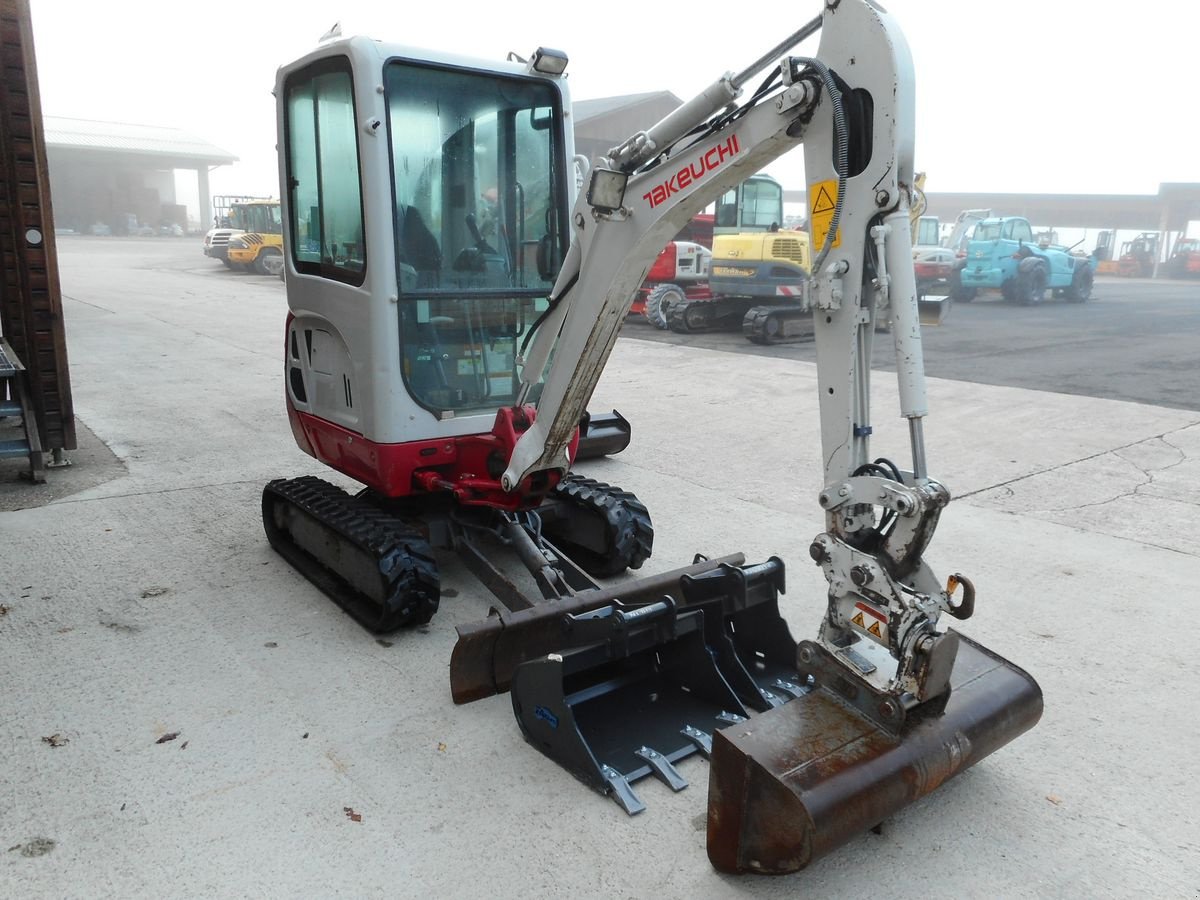 Minibagger Türe ait Takeuchi TB 216 ( 1.865KG ) mit POWERTILT u. hydr. SW u., Gebrauchtmaschine içinde St. Nikolai ob Draßling (resim 5)