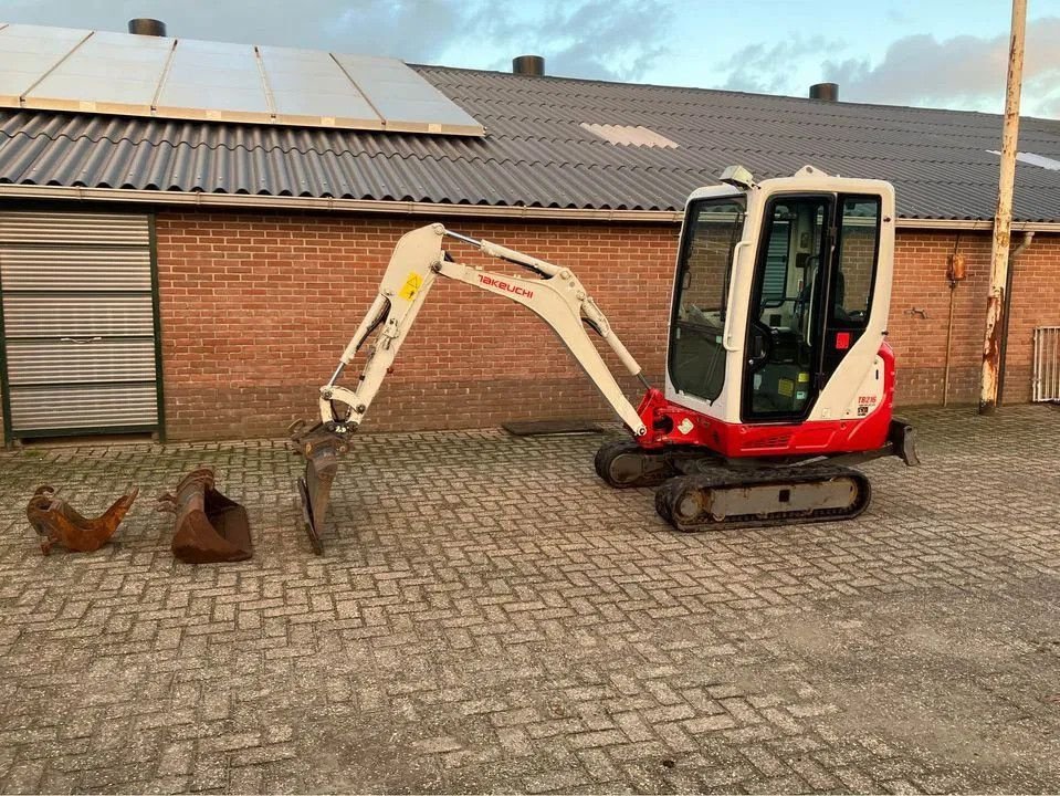 Minibagger du type Takeuchi TB 216 Minigraver Graafmachine, Gebrauchtmaschine en Lunteren (Photo 2)