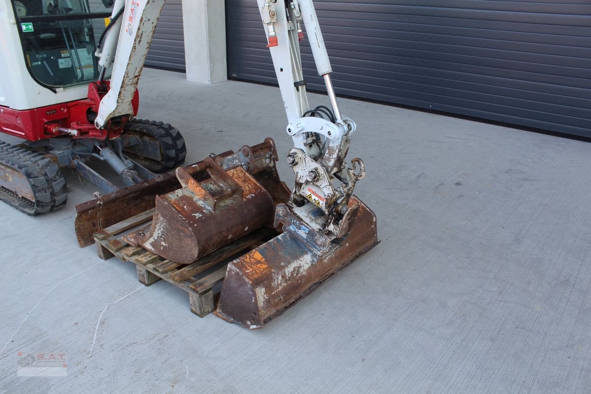 Minibagger des Typs Takeuchi TB 216 mit Powertilt und Schnellwechsler, Gebrauchtmaschine in Eberschwang (Bild 11)