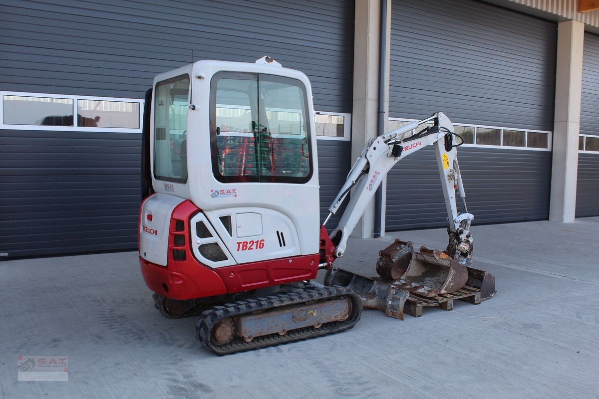 Minibagger Türe ait Takeuchi TB 216 mit Powertilt und Schnellwechsler, Gebrauchtmaschine içinde Eberschwang (resim 4)