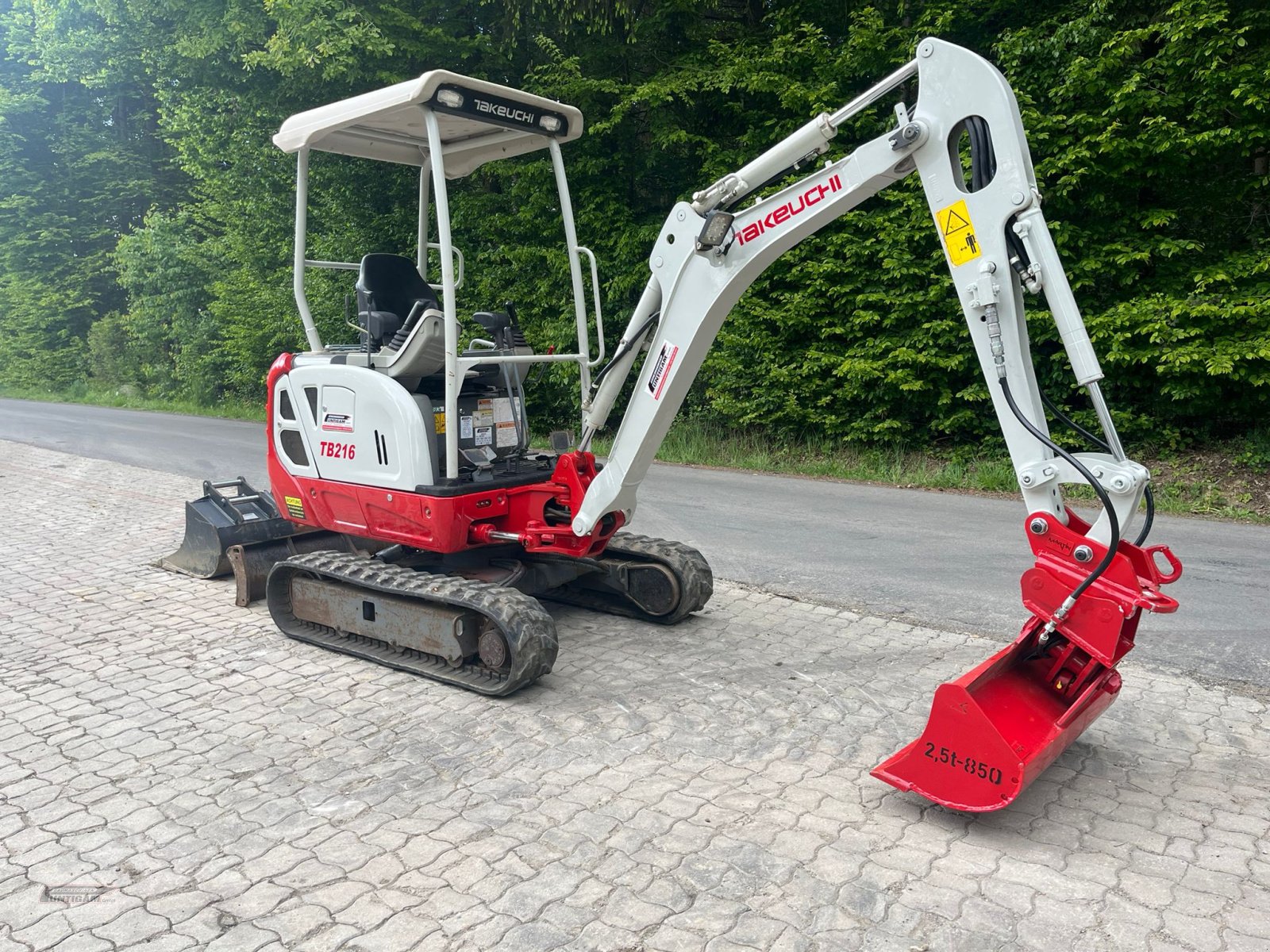 Minibagger del tipo Takeuchi TB 216, Gebrauchtmaschine en Deutsch - Goritz (Imagen 4)